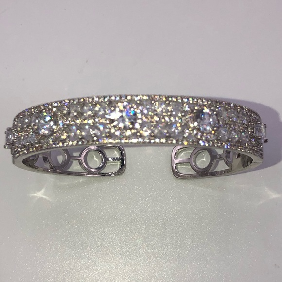 4.5ct Art Deco Cuff Bracelet - Picture 5 of 12